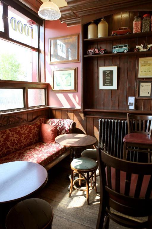 Crotty'S Pub & Accommodation 킬러쉬 외부 사진
